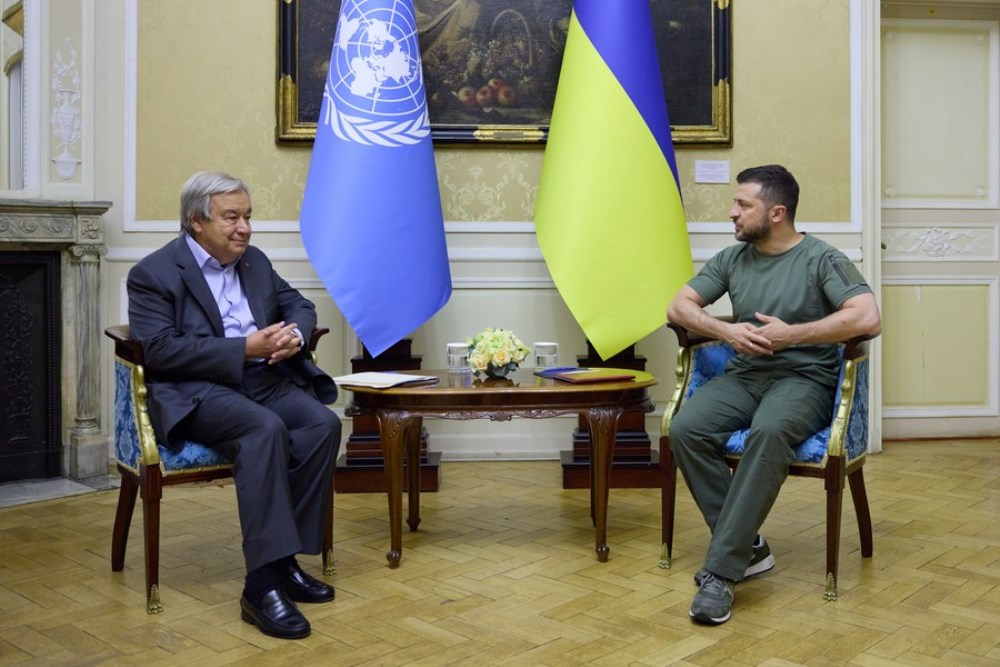 Ukrainian President Volodymyr Zelensky (R) meets with visiting United Nations (UN) Secretary-General Antonio Guterres in Ukraine's western city of Lviv, Aug. 18, 2022. (Ukrainian presidential office/Handout via Xinhua)