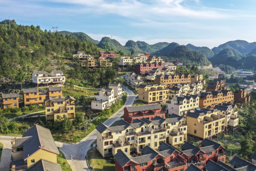 Aerial photo taken on April 28, 2020 shows a view of a poverty-relief relocation site in Nandan County, south China's Guangxi Zhuang Autonomous Region. (Xinhua/Cao Yiming)