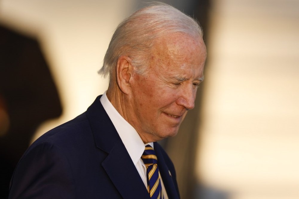 U.S. President Joe Biden departs the White House in Washington, D.C. Nov. 21, 2022. (Photo by Ting Shen/Xinhua)