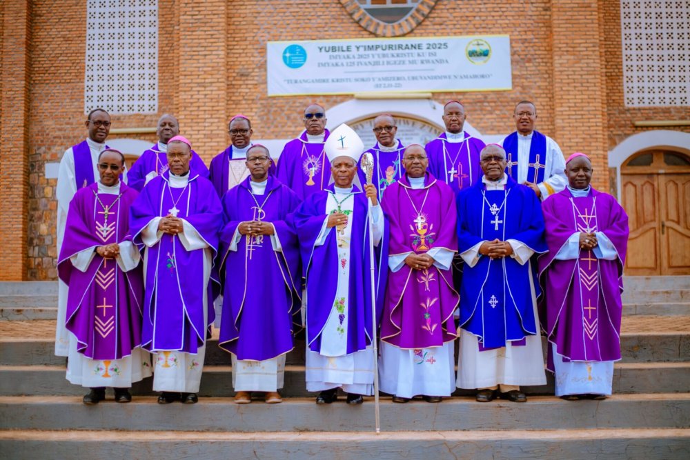 The Association of Episcopal Conferences of Rwanda and Burundi (ACOREB) has called on the governments of both countries to engage in dialogue on key issues, particularly the reopening of borders that were closed in January 2024. The gathering was attended by bishops and other senior leaders of the Catholic Church from both nations.