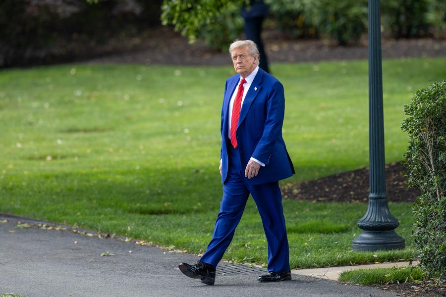 U.S. President Donald Trump walks toward the South Lawn to board Marine One at the White House in Washington, D.C., the United States, on June 20, 2025. (Xinhua/Hu Yousong)
