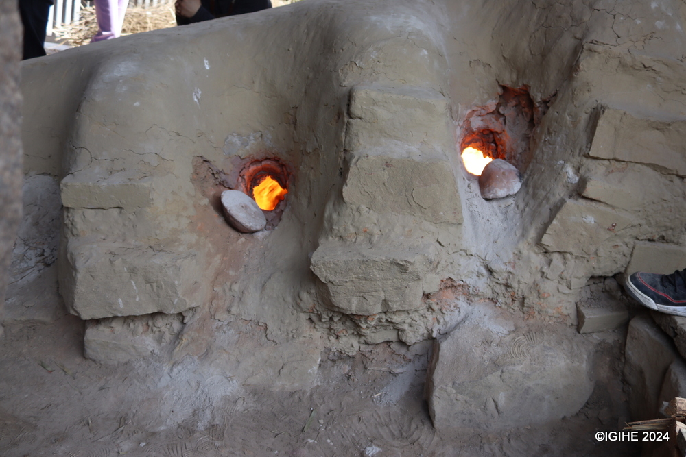 The kiln is located in Yixing, Jiangsu Province.