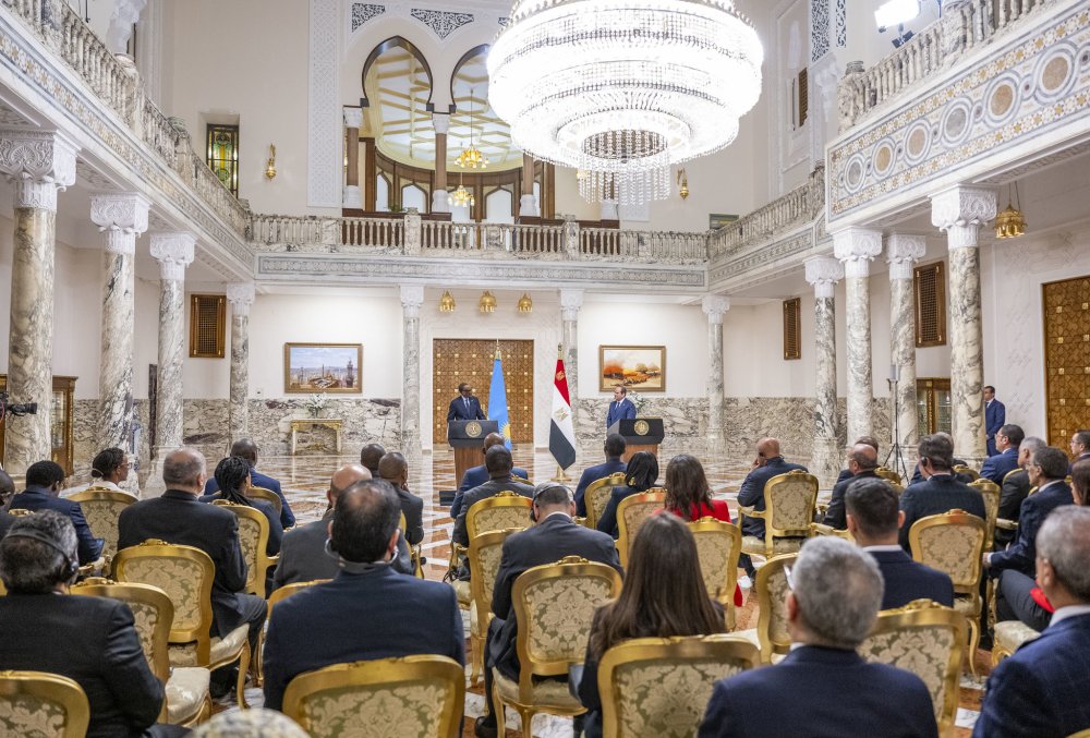 On September 23, President Kagame was in Egypt, where his visit culminated in the signing of several bilateral agreements, including one on land exchange.