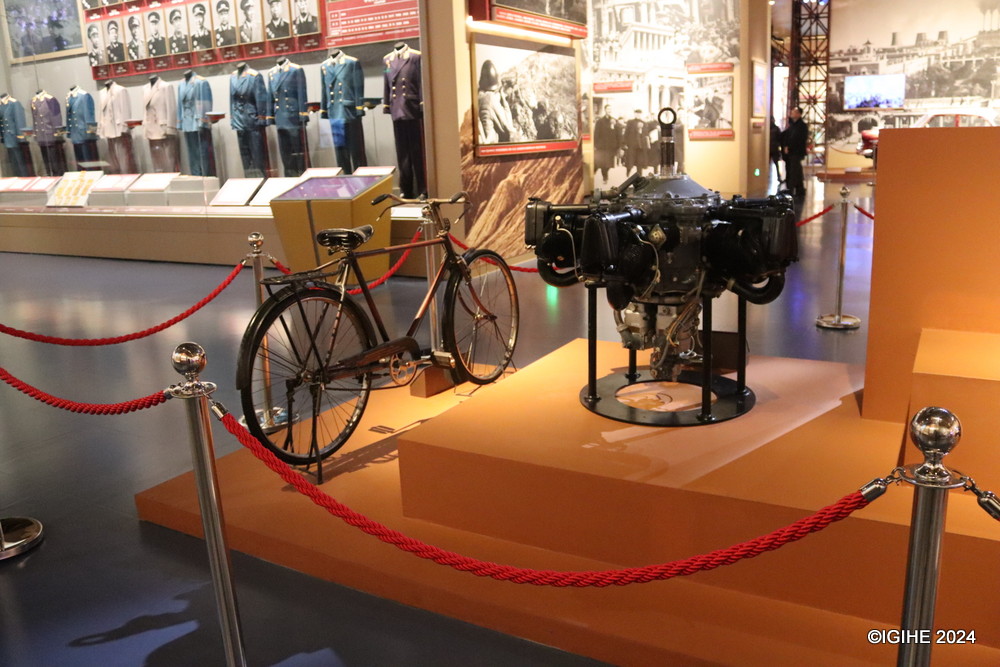At the museum, hundreds of original pieces of national cultural relics are preserved and displayed.