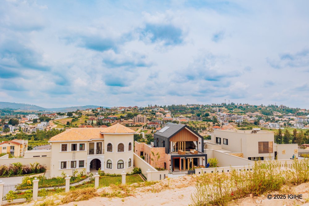 Through Savannah Creek Development Company, Karera is building modern buildings in Nyarutarama, in the areas formerly known as Kangondo and Kibiraro.