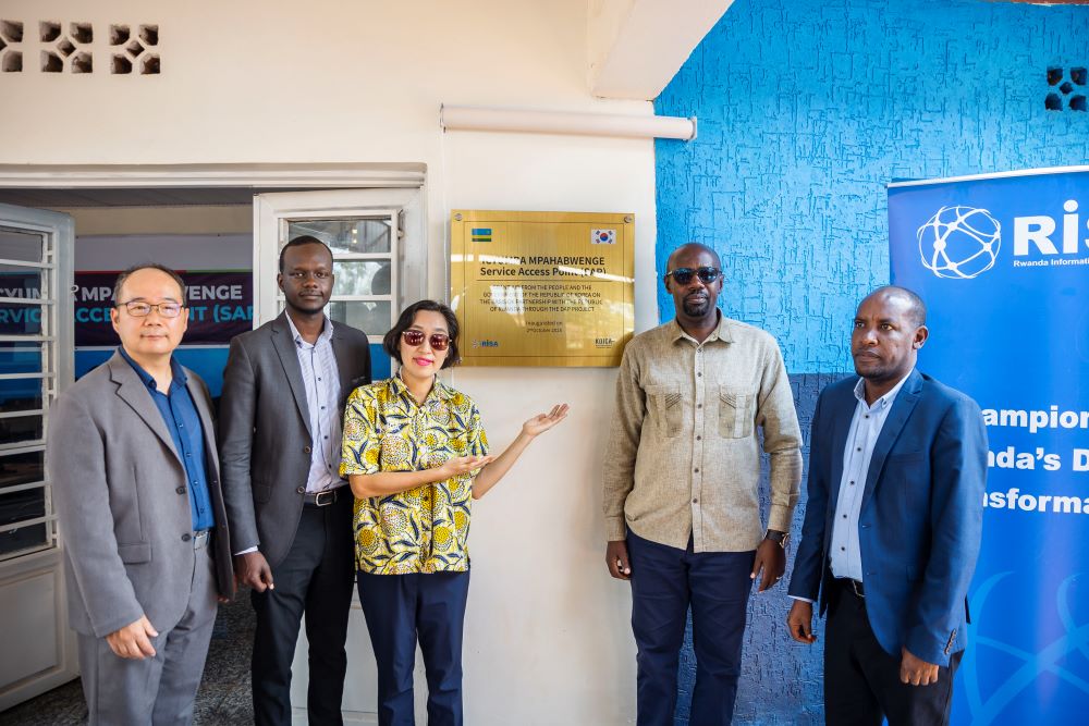 The Rwanda Information Society Authority (RISA), with support from the Korea International Cooperation Agency (KOICA) and in collaboration with the Ministry of ICT and Innovation (MINICT), has re-equipped five Service Access Points (SAPs) in Kayonza, Gatsibo, Rutsiro, Burera, and Ruhango districts.