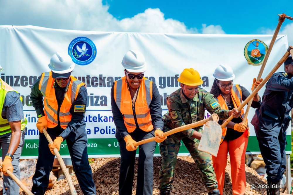 Rwanda National Police (RNP) and Rwanda Defence Force (RDF), on Monday, March 17, launched community development initiatives under the "Defence and Security Citizen Outreach Programme 2025."