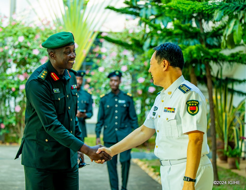 Chinese Defence Attaché to Rwanda, Senior Capt Li Dayi welcomed RDF personnel. 