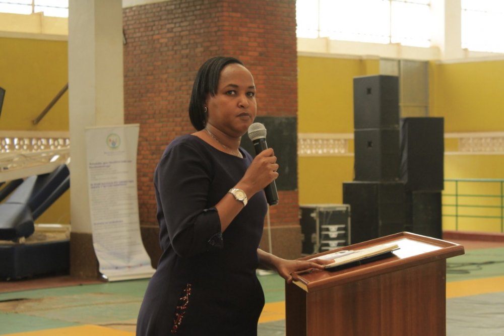 The minister Mbabazi asked the youth to fight against drug abuse and adolescents pregnancies