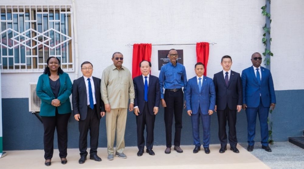 Amb. Wang together with H.E. President Paul Kagame inaugurated AnJia Cement Factory