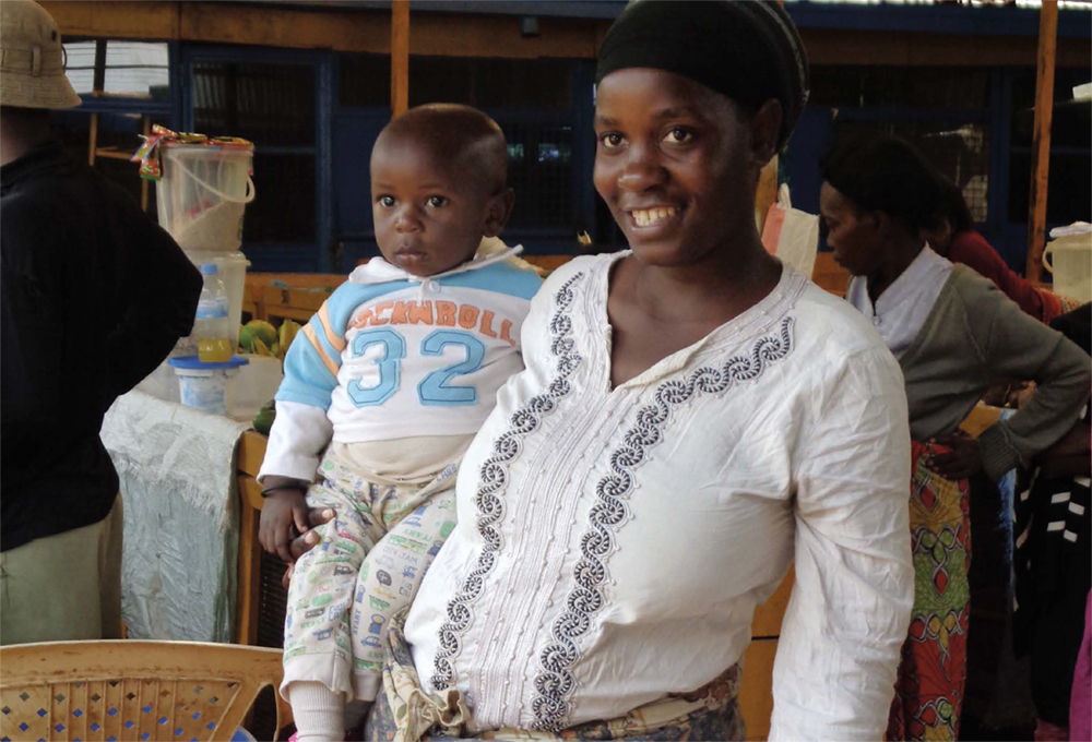“When I was small, my mother always held me to make me feel safe. I noticed the same love from this mother and her baby, and I knew I had to take a picture.” Francois D’Assise (17)