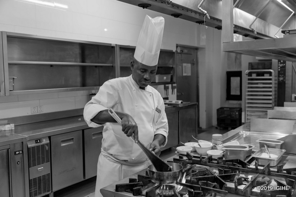 Chef Rutayisire prepared the dish in question while I was at the hotel and the peanut sauce that hummed with the spicy aroma of coriander was simply terrific