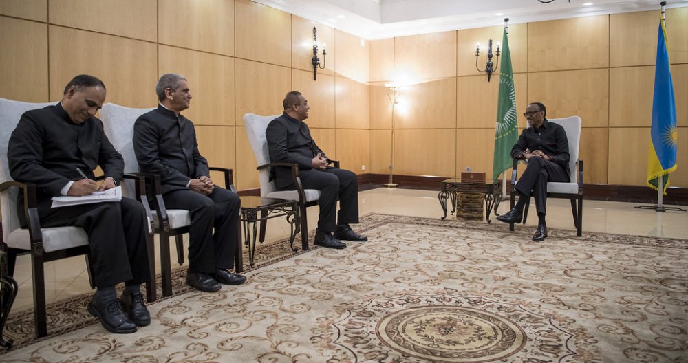 President Kagame in discussions with the Ambassador of India, Oscar Kerketta who is India’s first Ambassador to operate in Kigali after India opened its embassy in Kigali