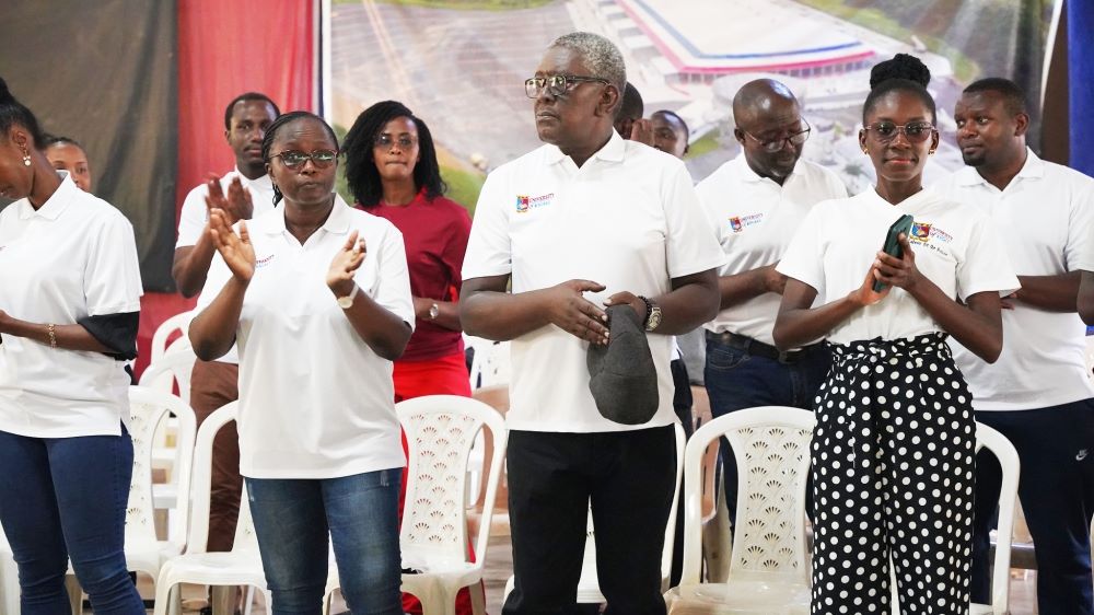 The University of Kigali has subscribed 566 needy residents in Kimihurura Sector for community based health insurance. 