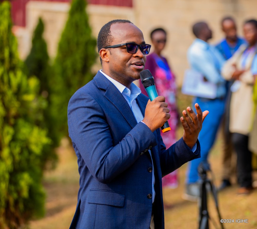 Minister Twagirayezu told the students not to be afraid because the exams were prepared by their own teachers.