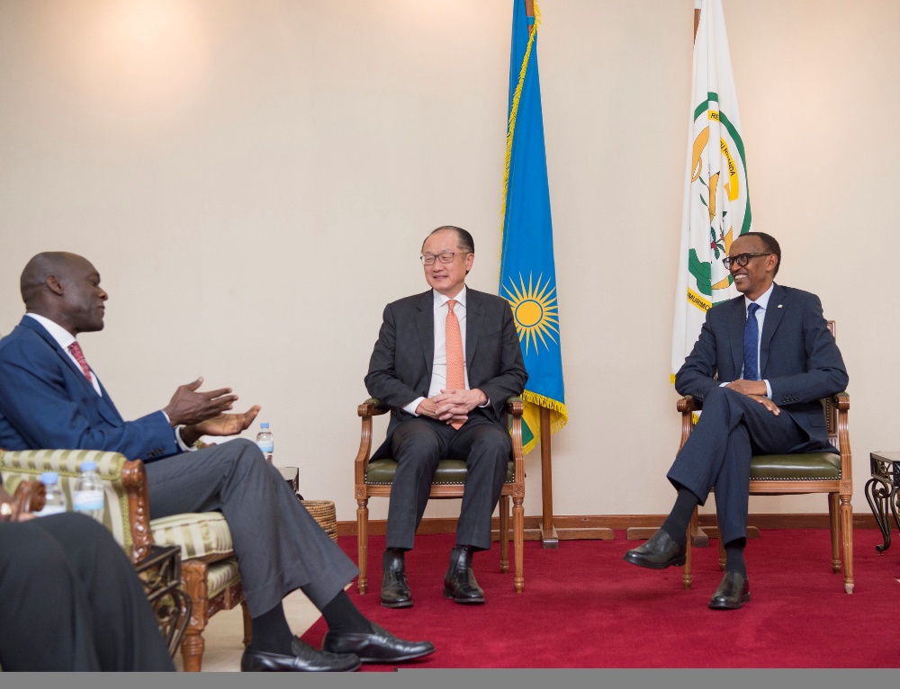 Kagame in talks with the World Bank president.