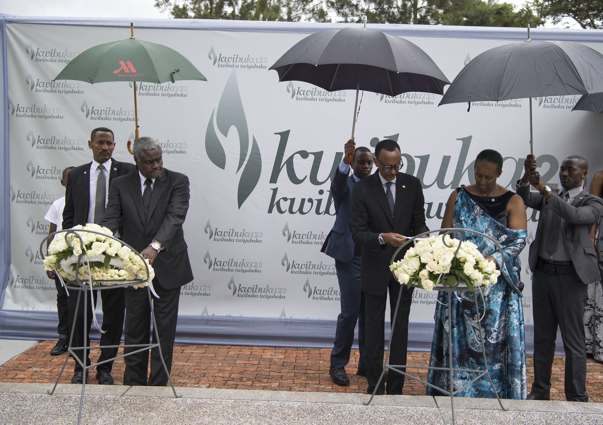 President Paul Kagame ,First Lady and AU Chairperson Moussa Fakito laying wreaths at Gisozi memorial as the 23rd commemoration of 1994 genocide against Tutsi kicked off today. 