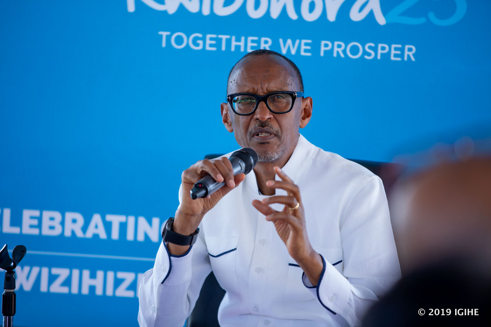 President Kagame welcomed the initiative of Tshisekedi ambition to collaborate with neighboring countries to fight the rebels.
