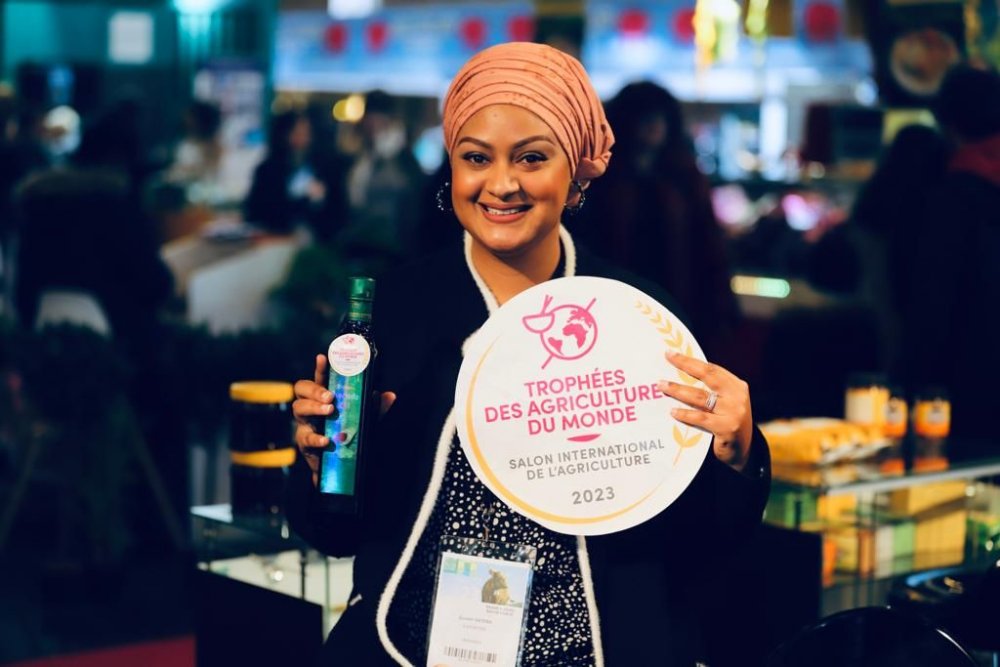 Zurekha Gatera is representing  Zatoms Avocado Oil at the exhibition.  