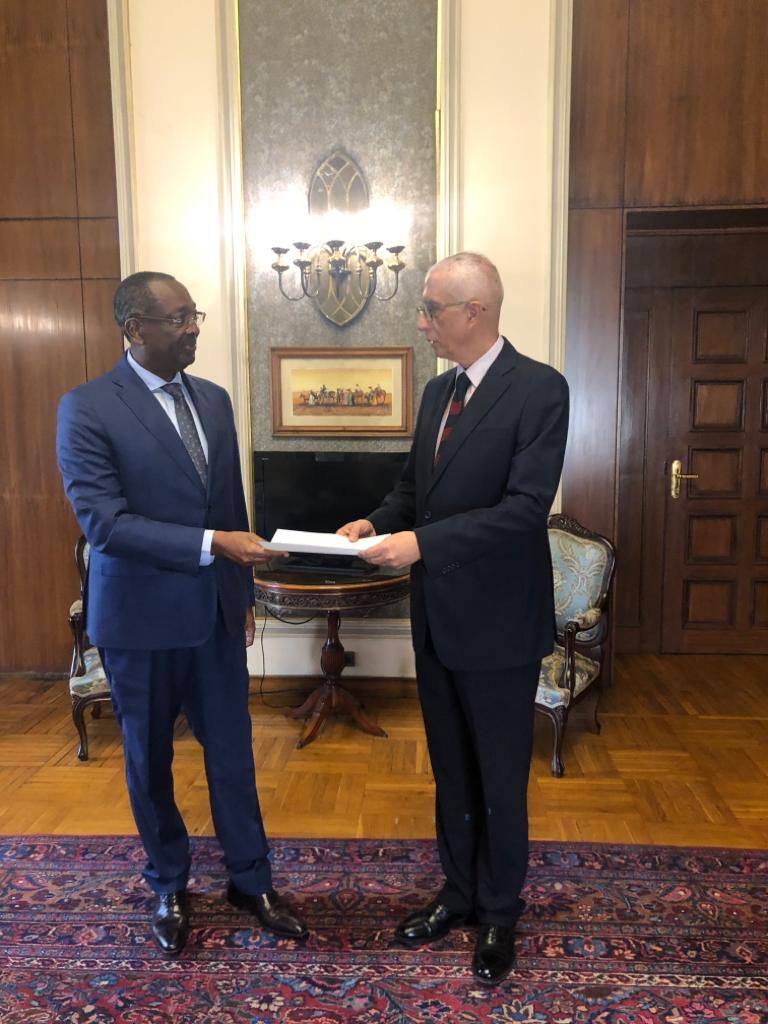 Ambassador Alfred Kalisa has presented credentials to represent Rwanda in Egypt.