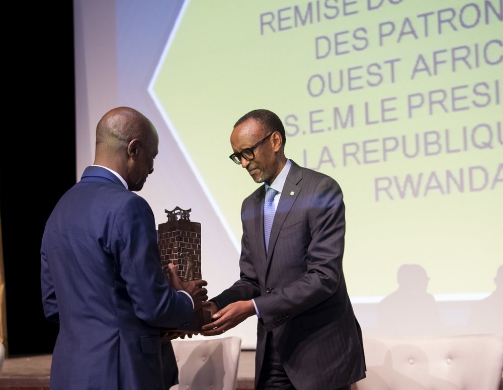 President Paul Kagame has received a special award for outstanding leadership and economic transformation of Rwanda.