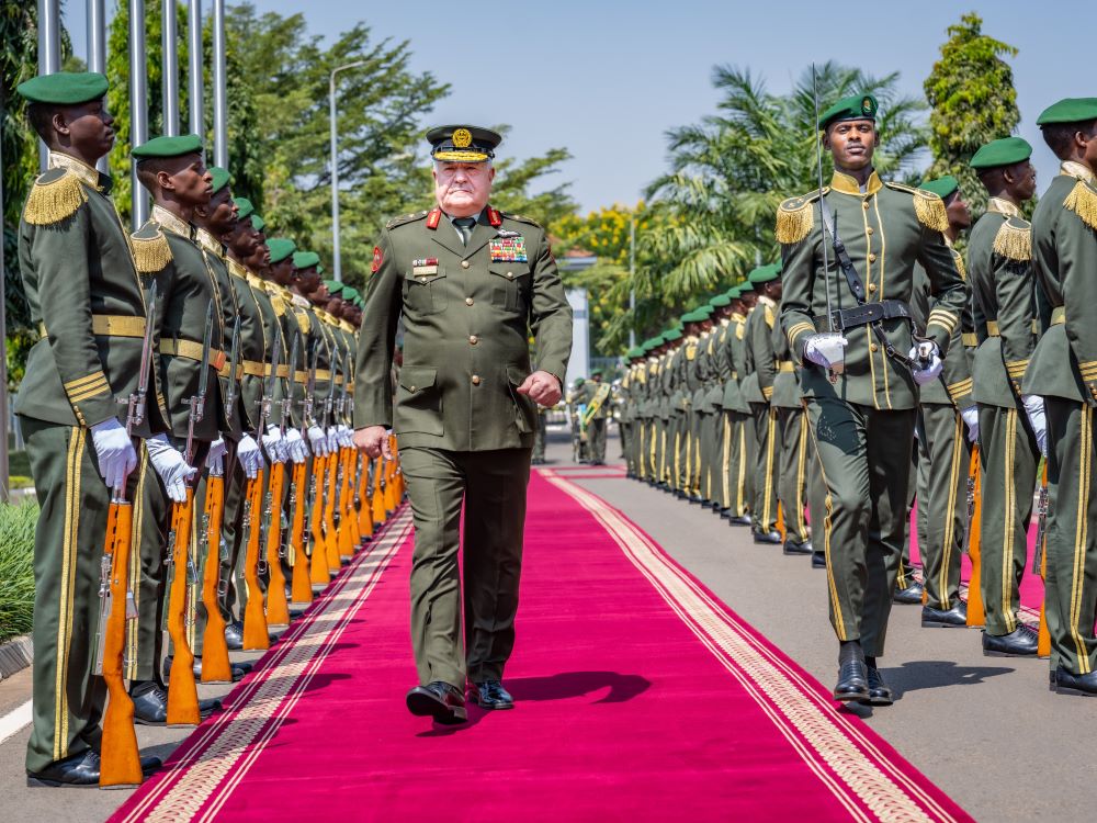Major General Yousef A. Al Hnaity, the Chairman of the Joint Chiefs of Staff of the Jordan Armed Forces (CJCS-JAF) inspectng a guard of honor mounted in his welcome at the Rwanda Defence Force (RDF) headquarters in Kimihurura.