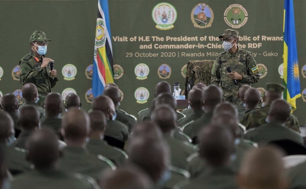 The meeting of Officer Cadets with the President of the Republic and Commander-In-Chief of the RDF was also attended by the Minister of Defence, Major Gen Albert Murasira