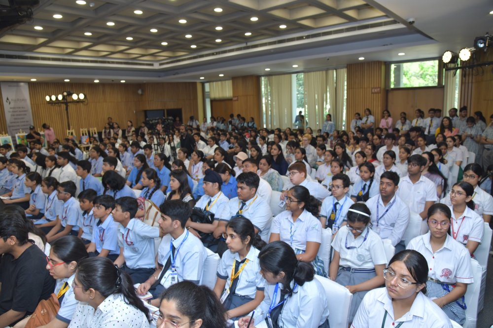 Approximately 300 students and teachers attended an exhibition of artworks on the history of the genocide.