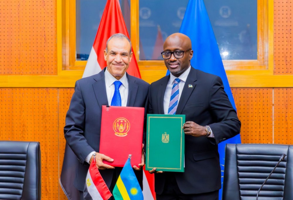 The development was announced meeting between Rwanda’s Minister for Foreign Affairs Olivier Nduhungirehe (right) and his Egyptian counterpart Badr Abdelatty (left).