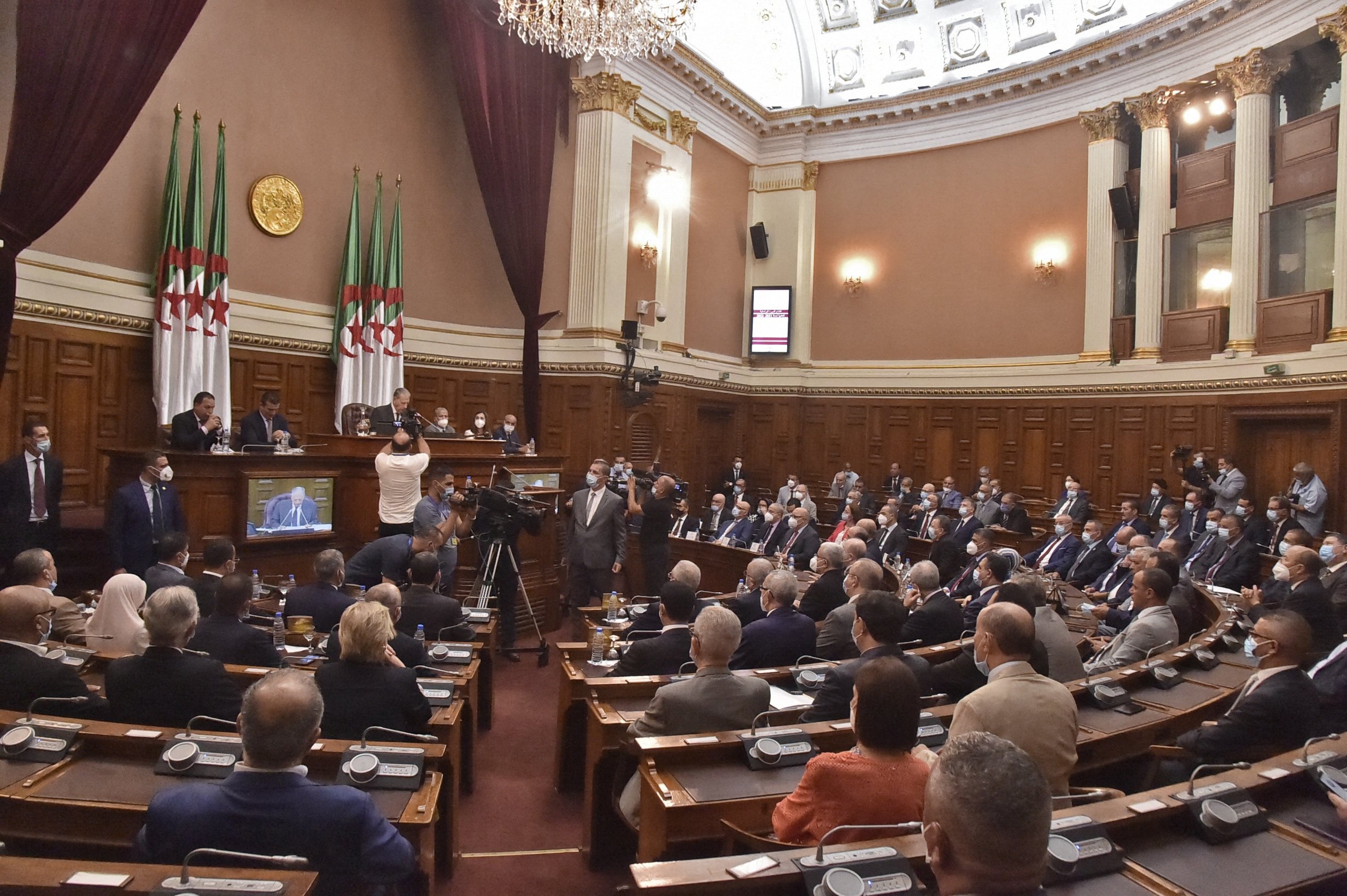 During parliamentary debates in Algeria, it was emphasised that colonialism could not be regarded as a collection of isolated excesses or the result of decisions taken by individual officials.