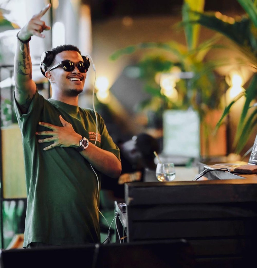 Arnaud Shema, popularly known as DJ Toxxyk, has been arrested after a traffic crash in which he hit and killed a police officer on duty.