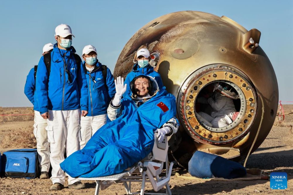 Astronaut Gui Haichao is out of the return capsule of the Shenzhou-16 manned spaceship at the Dongfeng landing site in north China's Inner Mongolia Autonomous Region Oct. 31, 2023. The return capsule of the Shenzhou-16 manned spaceship, carrying astronauts Jing Haipeng, Zhu Yangzhu and Gui Haichao, touched down at the Dongfeng landing site in north China's Inner Mongolia Autonomous Region on Tuesday. (Xinhua/Li Gang)