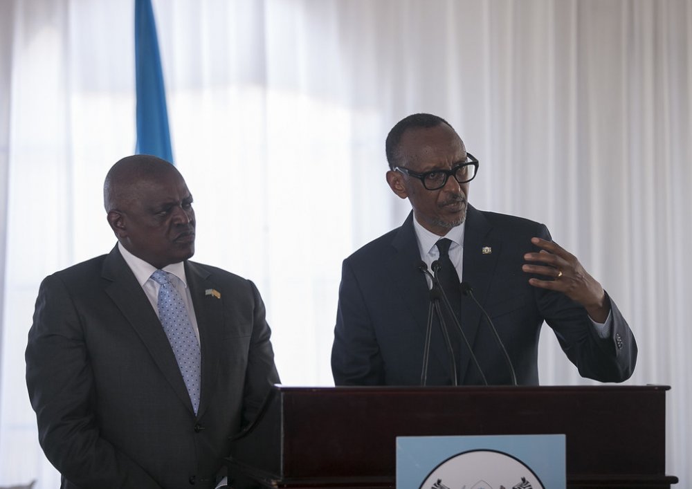 Kagame concluded his two day State Visit to Botswana with a press conference alongside his counterpart President Mokgweetsi Eric Keabetswe Masisi. 