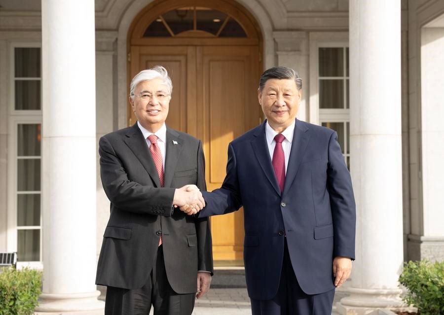 Chinese President Xi Jinping shakes hands with Kazakh President Kassym-Jomart Tokayev on July 2, 2024. (Xinhua/Xie Huanchi)