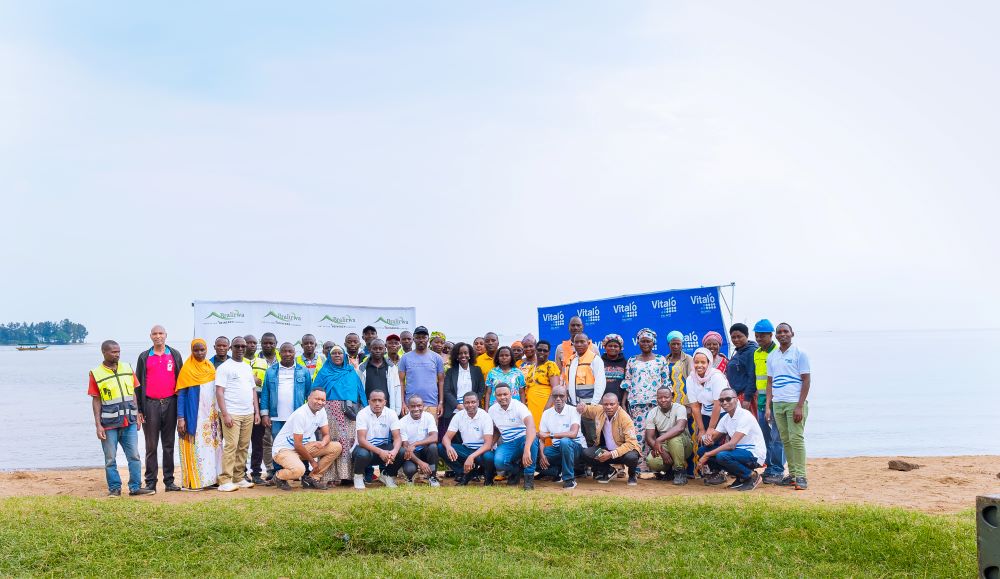 Bralirwa staff in a group photo with community members after the activity.