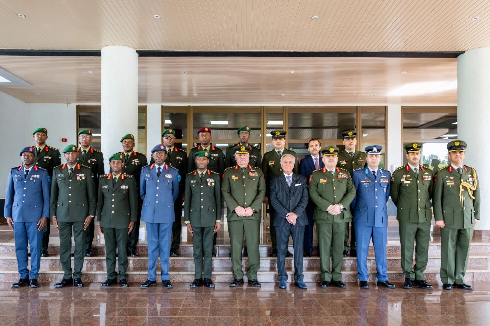 RDF senior commanders in a group photo with Major General Yousef A. Al Hnaity, the Chairman of the Joint Chiefs of Staff of the Jordan Armed Forces and his delegation.