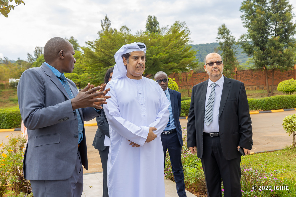 Amb. Alqahtani  arriving at the Islamic Cultural Center. 