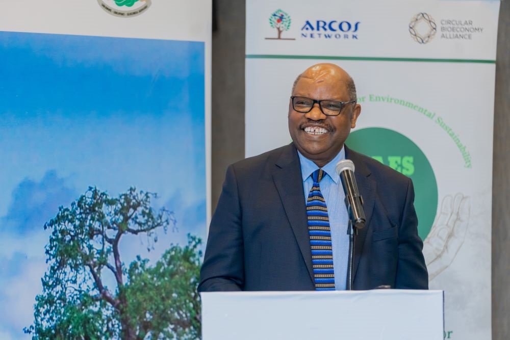 Dr. Sam Kanyamibwa, the Founder and Chief Executive Officer of the Albertine Rift Conservation Society (ARCOS) speaking at the event. 