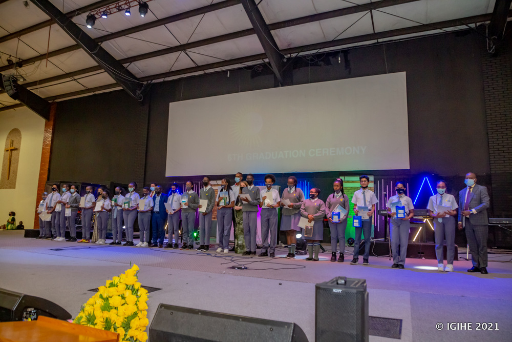 The school also awarded 58 learners from primary and secondary education who exhibited excellent performance during international exams.