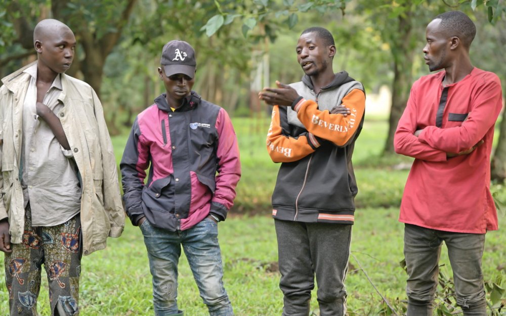 The person in front is Turatsinze Eric. He was also a member of the FDLR/CRAP commando unit.