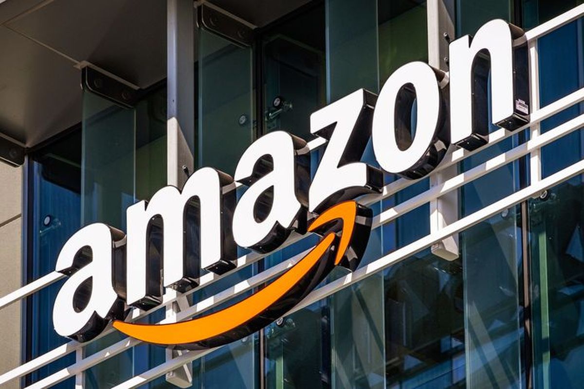 The strike occurred less than a week before Christmas when delivery networks faced their peak demands.