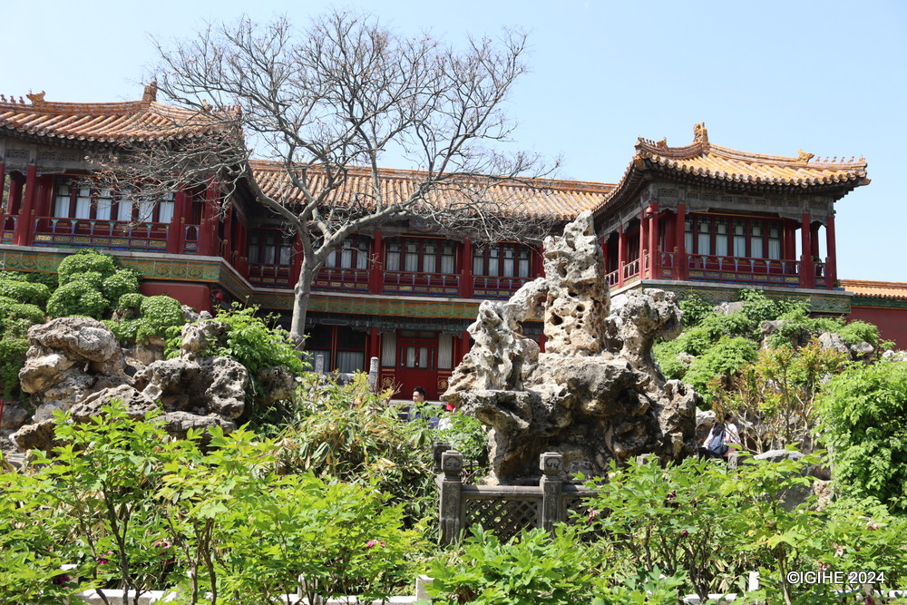 The Imperial Garden lies just beyond the Gate of Terrestrial Tranquility.
