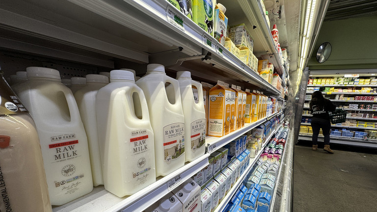 The USDA has already issued new regulations requiring raw milk samples to be tested and reported if they contain traces of the H5N1 virus.