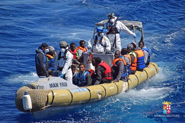 A rescue operation of migrants and refugees at sea, off the coast of Sicily, on April 11, 2016. Nearly 6,000 migrants who crossed the Mediterranean have reached Italy since Tuesday.