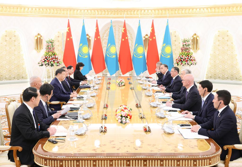 Chinese President Xi Jinping and Kazakh President Kassym-Jomart Tokayev hold small-group talks in Astana, Kazakhstan, July 3, 2024. Xi held talks with Tokayev at the presidential palace in Astana on Wednesday. (Xinhua/Pang Xinglei)