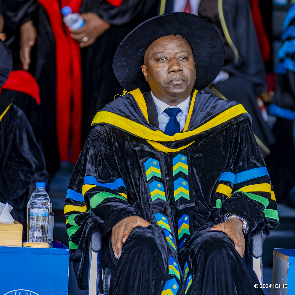 Prime Minister Dr. Edouard Ngirente presided over the graduation ceremony. 