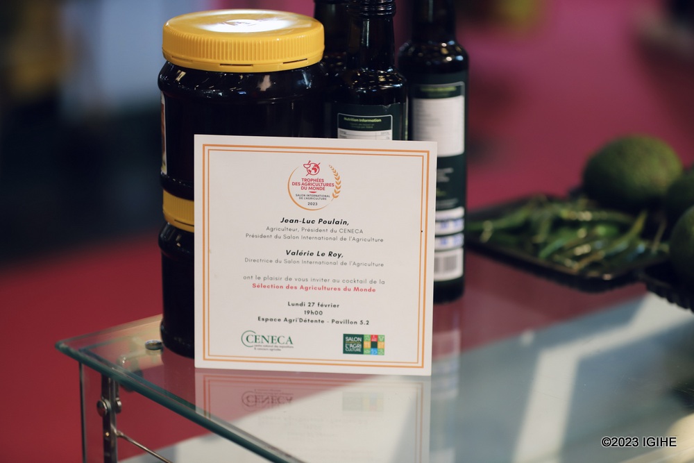 Rwandan honey is being showcased in France. 