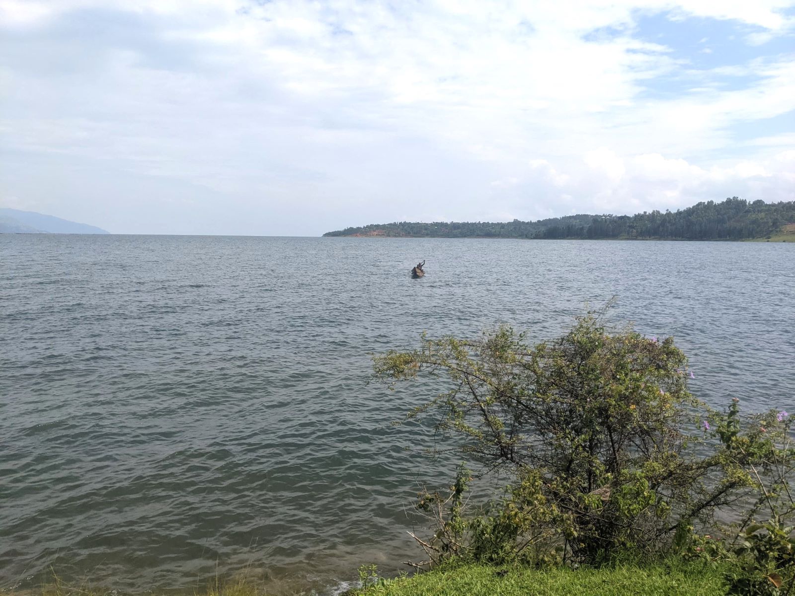 The residence sits just a few meters from the shores of Lake Kivu.