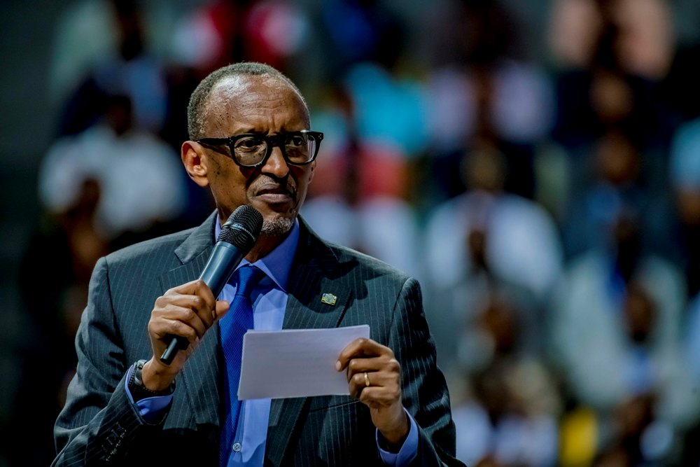 Kagame encouraged the youth to walk together if they are to go far, faster.