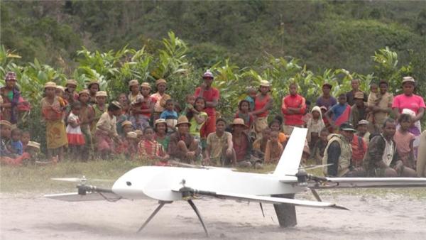 The drone must rise and touch down in helicopter fashion